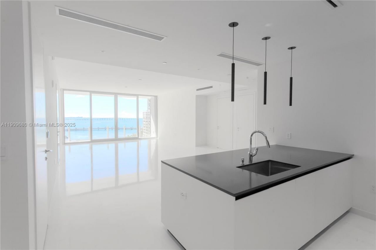 300 Biscayne Blvd Way, Unit 1003, Miami, FL 33131 Photo