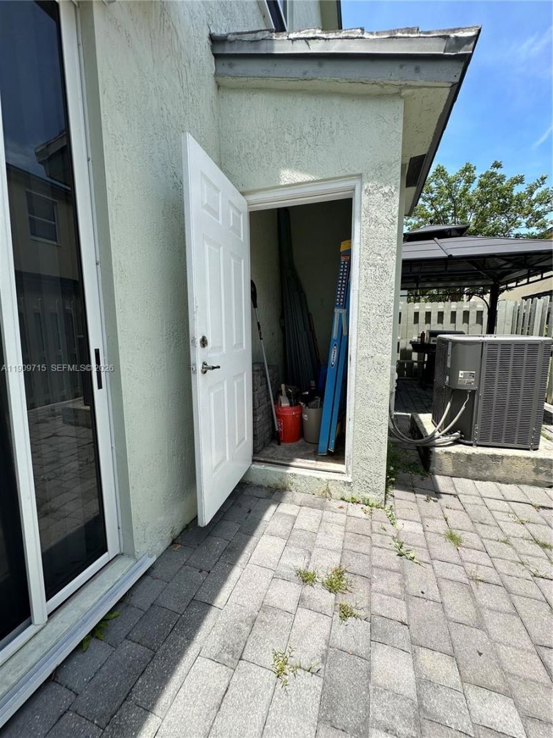 133 SE 28th Ter, Unit 8, Homestead, FL 33033 Photo