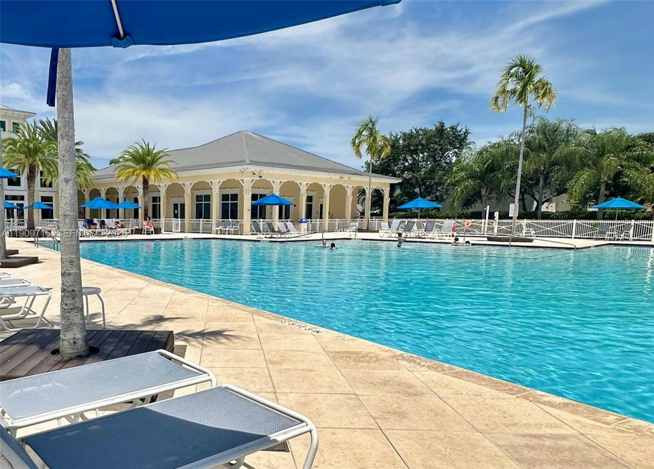 133 SE 28th Ter, Unit 8, Homestead, FL 33033 Photo