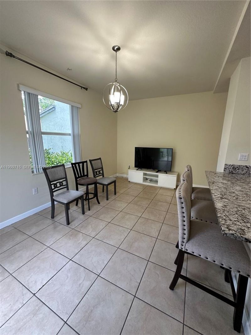 133 SE 28th Ter, Unit 8, Homestead, FL 33033 Photo