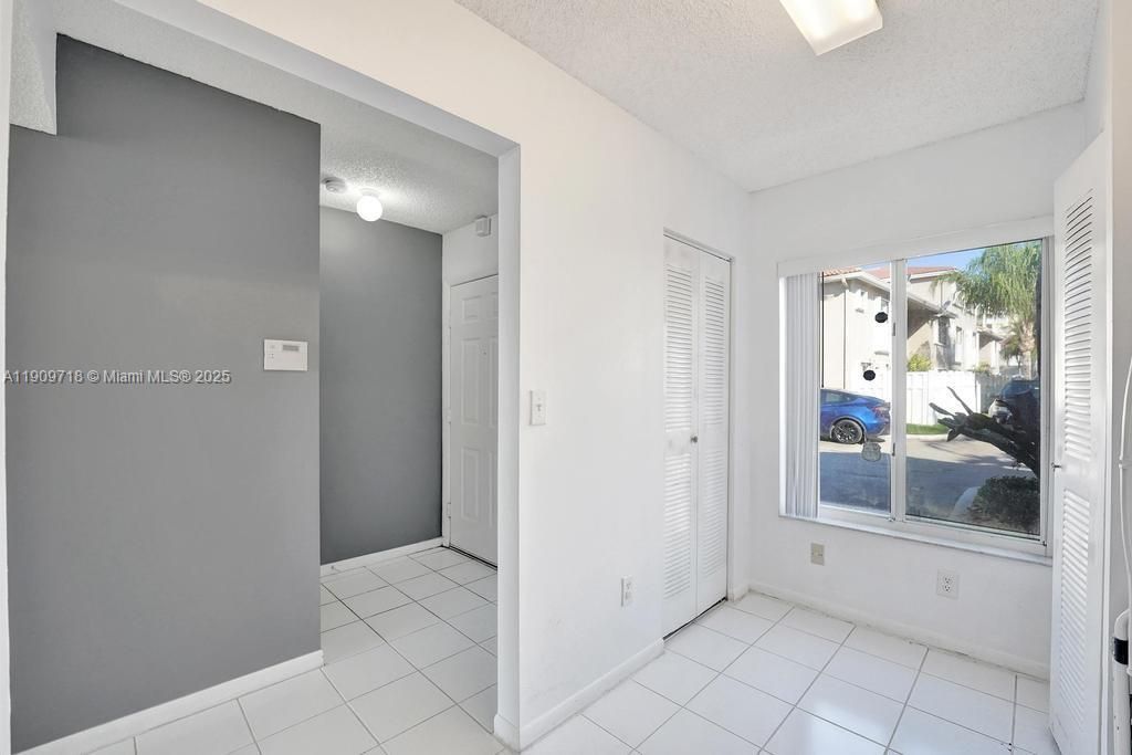 174 Riviera Cir, Unit 27-4, Weston, FL 33326 Photo