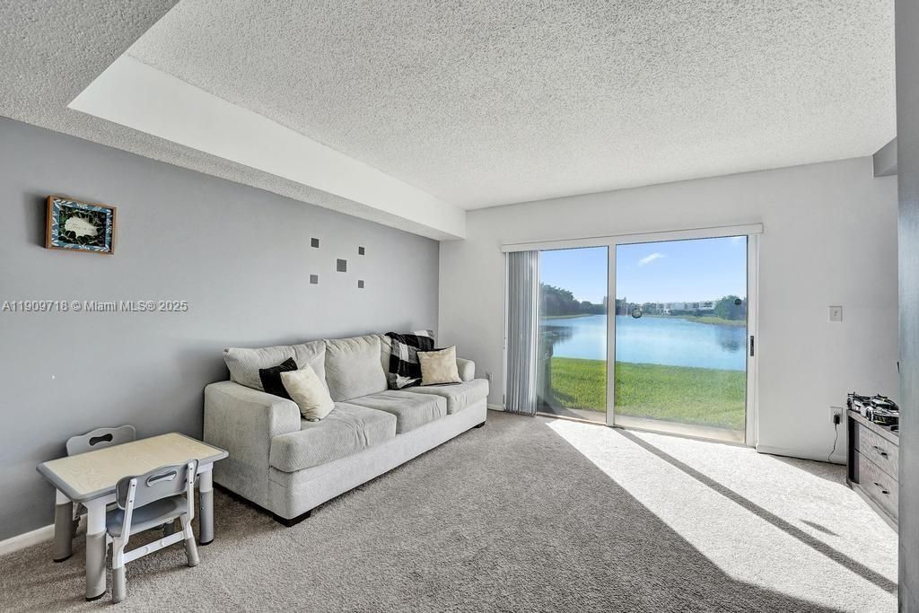 174 Riviera Cir, Unit 27-4, Weston, FL 33326 Photo