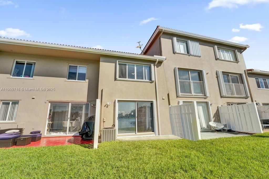 174 Riviera Cir, Unit 27-4, Weston, FL 33326 Photo