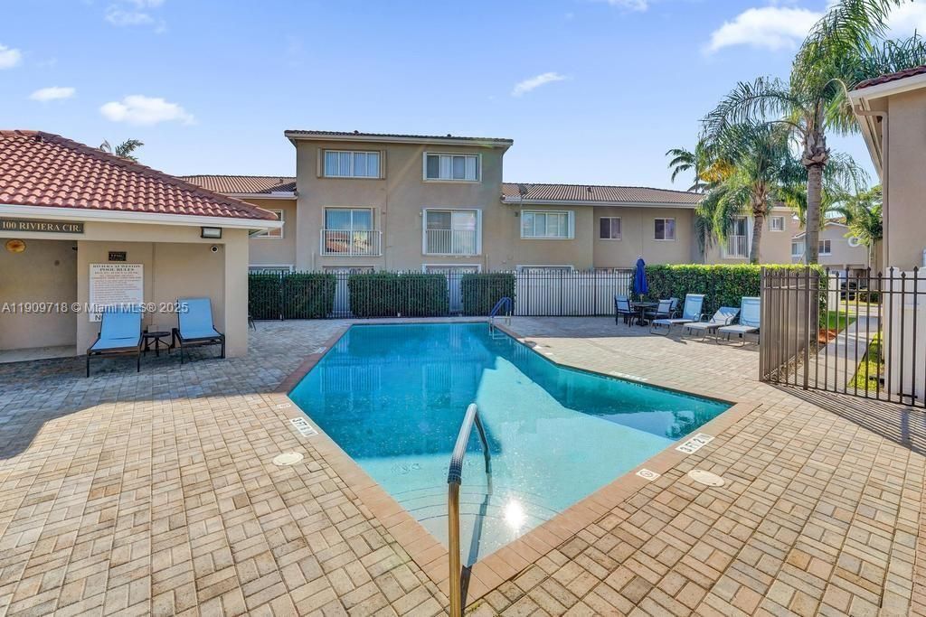 174 Riviera Cir, Unit 27-4, Weston, FL 33326 Photo