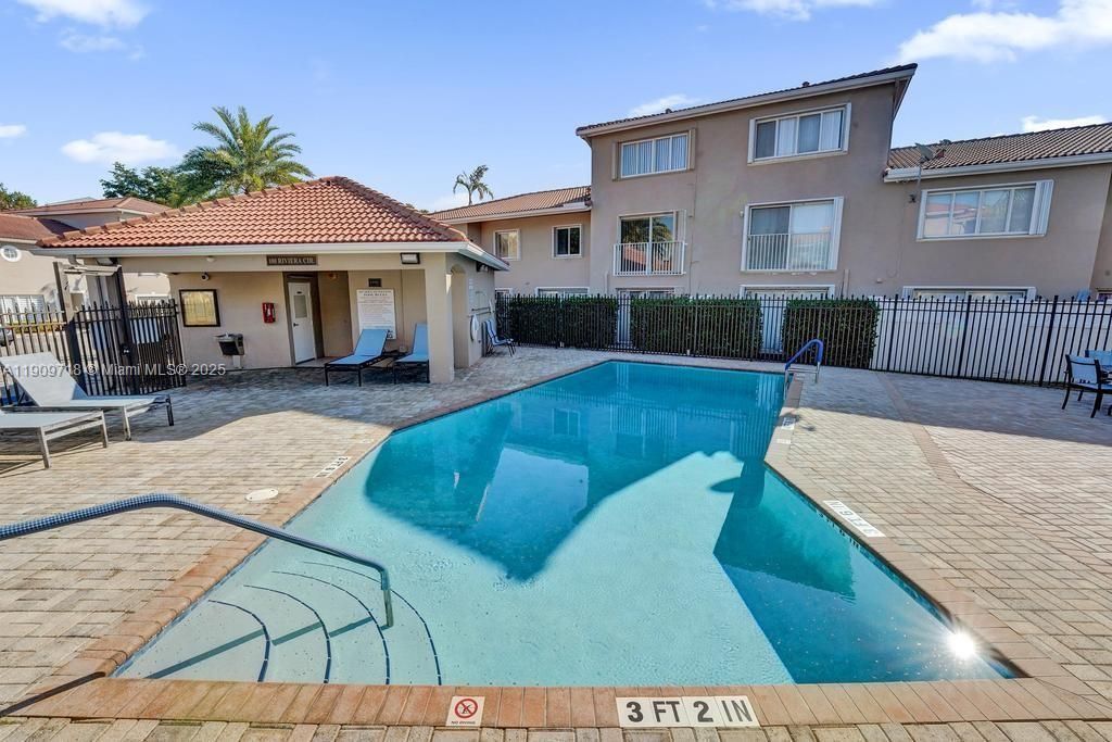 174 Riviera Cir, Unit 27-4, Weston, FL 33326 Photo