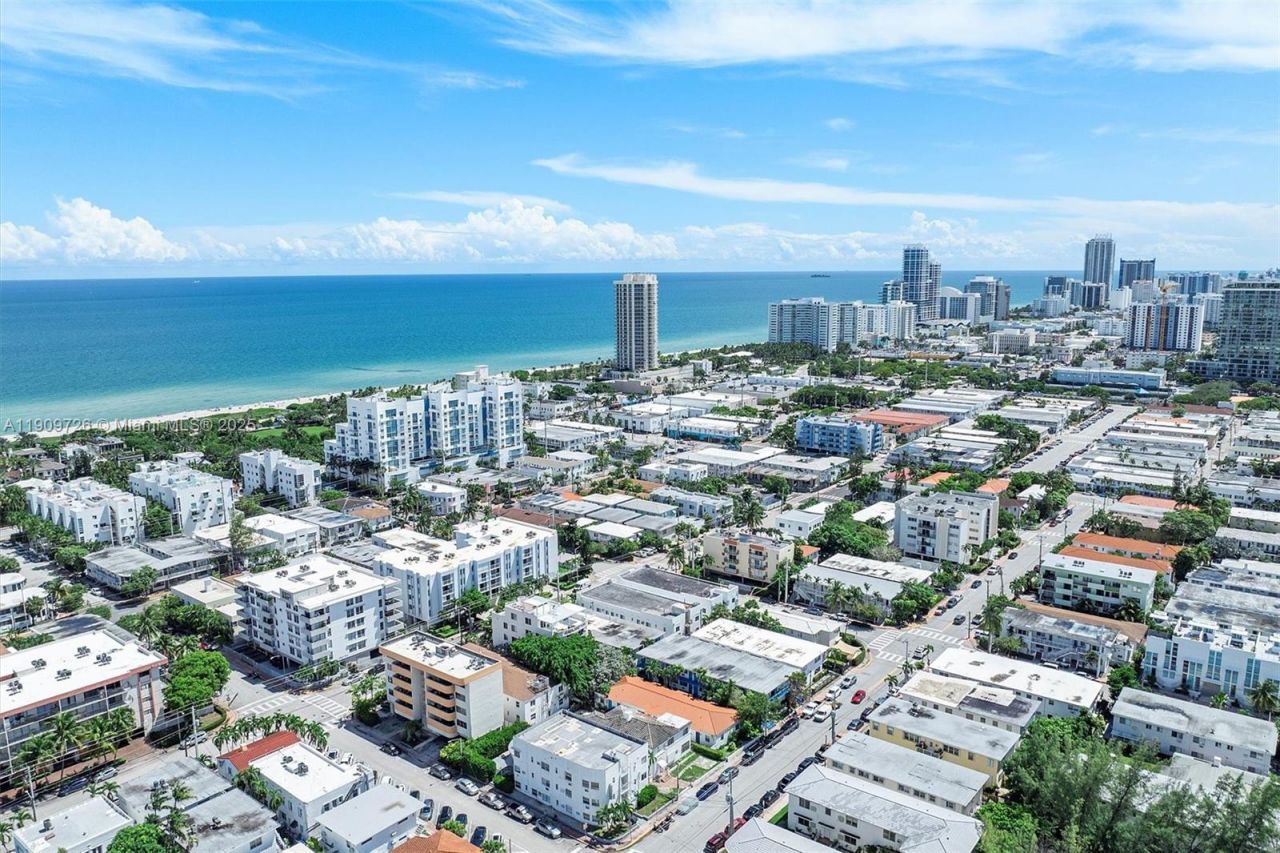 420 78th St, Miami Beach, FL 33141 Photo