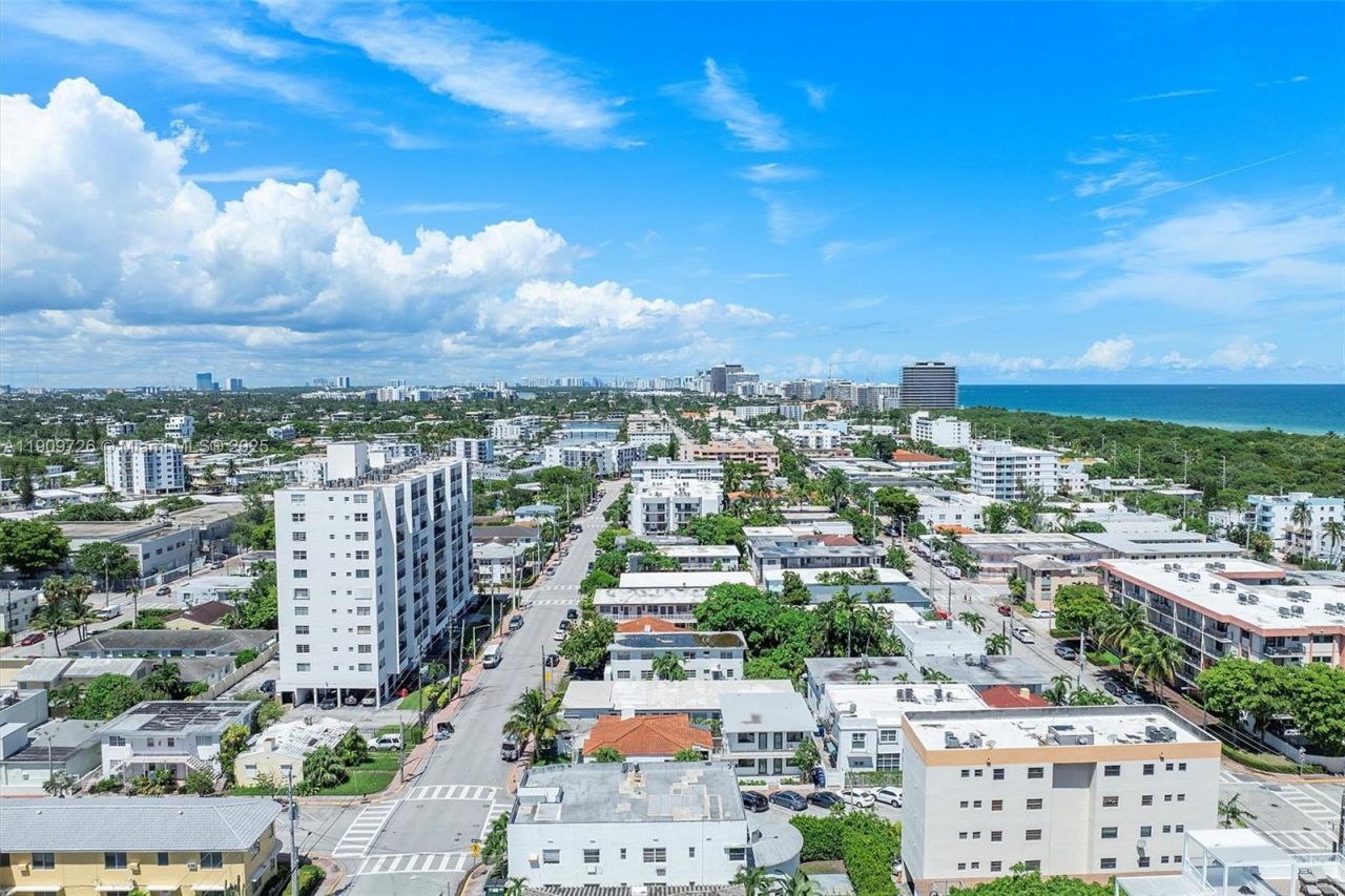 420 78th St, Miami Beach, FL 33141 Photo