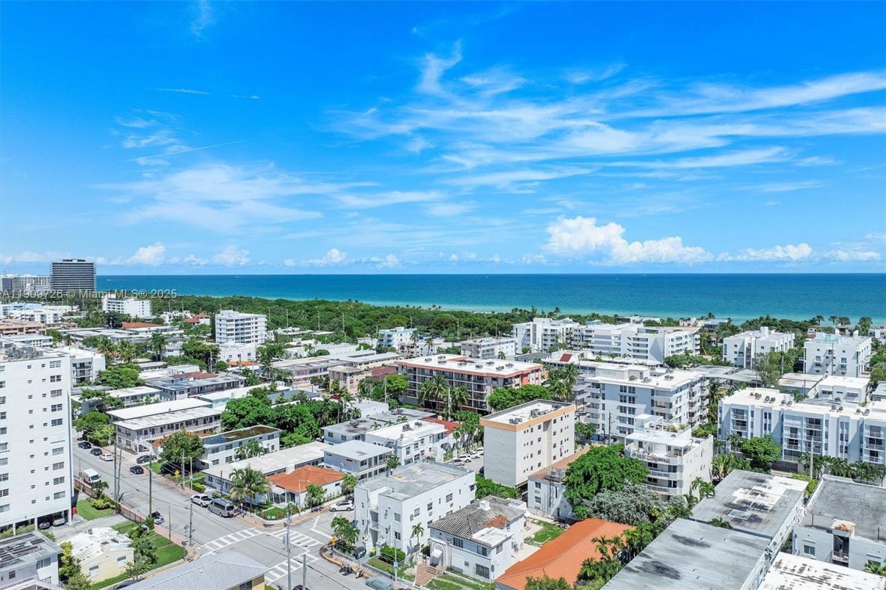 420 78th St, Miami Beach, FL 33141 Photo