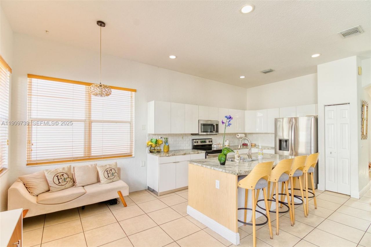 3839 SW 51st St, Hollywood, FL 33312 Photo