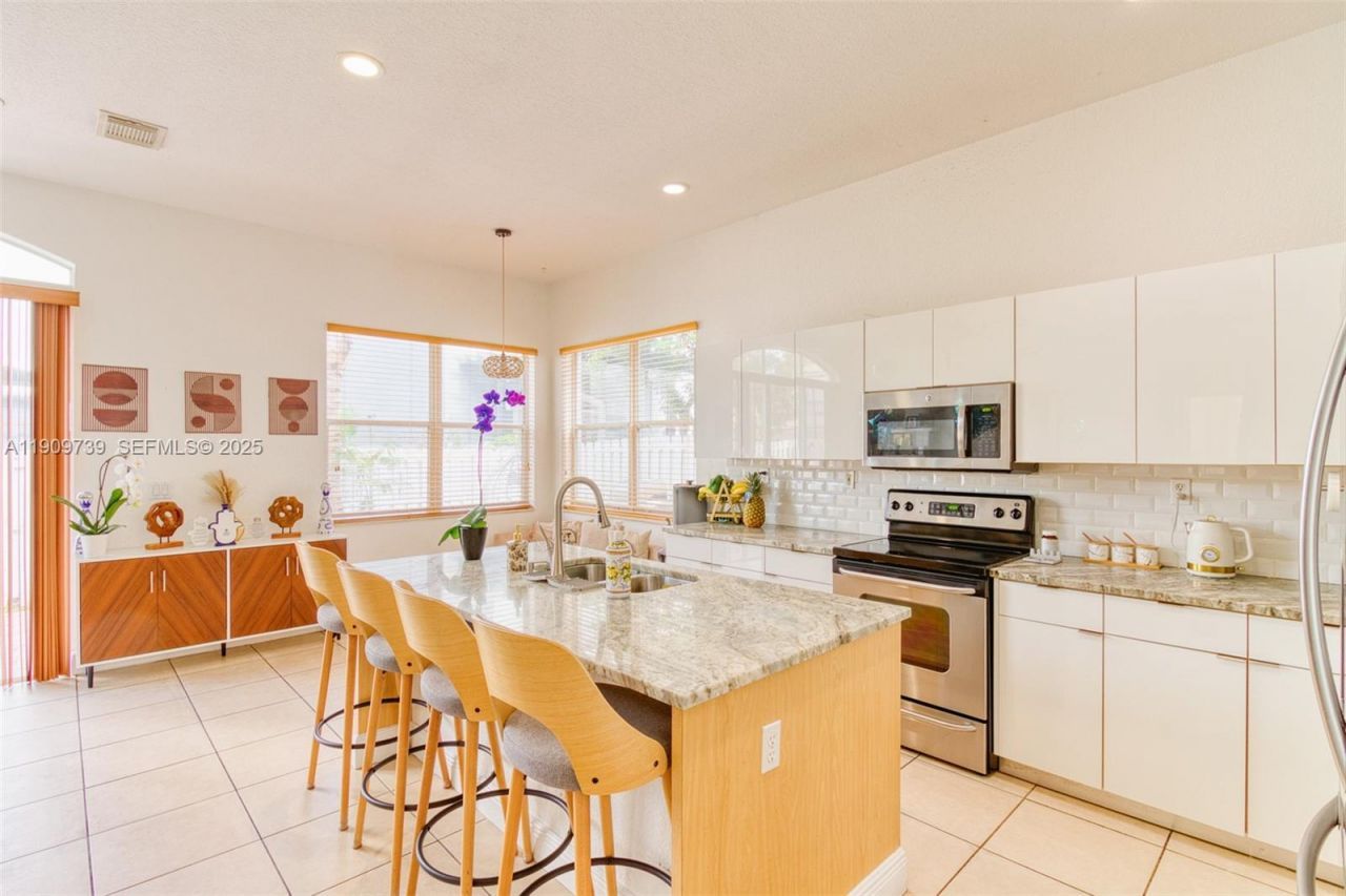 3839 SW 51st St, Hollywood, FL 33312 Photo