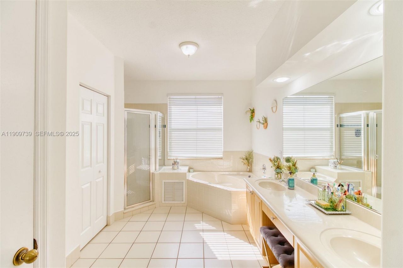 3839 SW 51st St, Hollywood, FL 33312 Photo