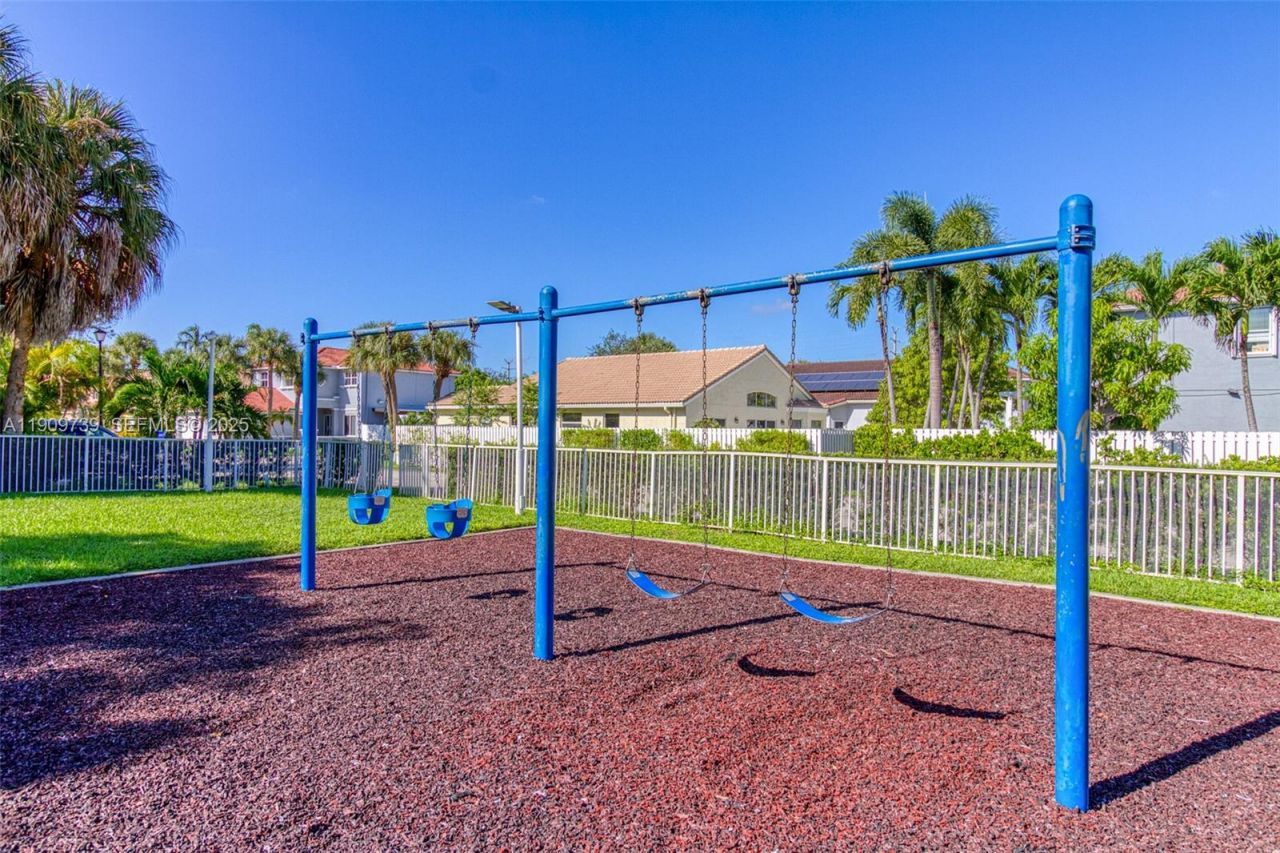 3839 SW 51st St, Hollywood, FL 33312 Photo