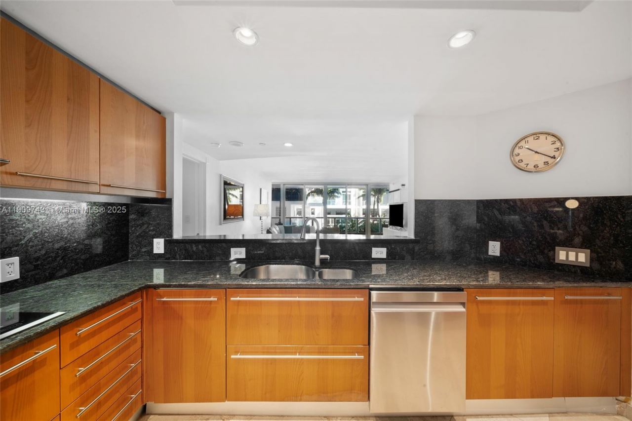 9401 NE Collins Ave, Unit 205, Surfside, FL 33154 Photo