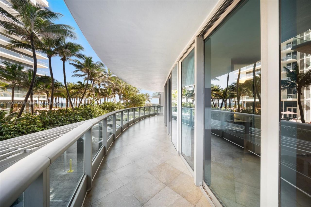 9401 NE Collins Ave, Unit 205, Surfside, FL 33154 Photo