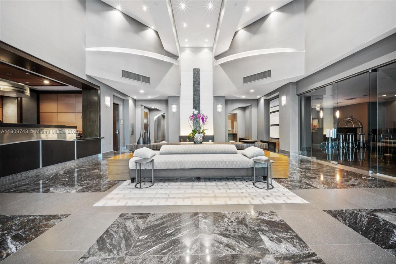 9401 NE Collins Ave, Unit 205, Surfside, FL 33154 Photo