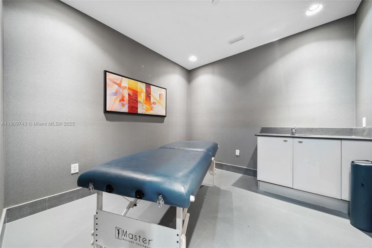 9401 NE Collins Ave, Unit 205, Surfside, FL 33154 Photo