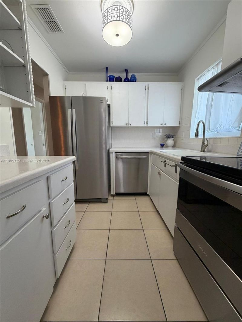 1832 Sunny Drive, Unit D-32, Bradenton, FL 34207 Photo