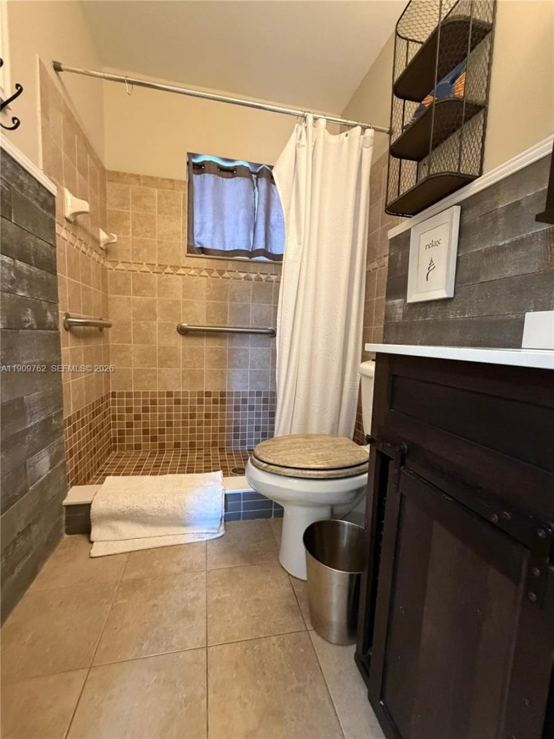 1832 Sunny Drive, Unit D-32, Bradenton, FL 34207 Photo