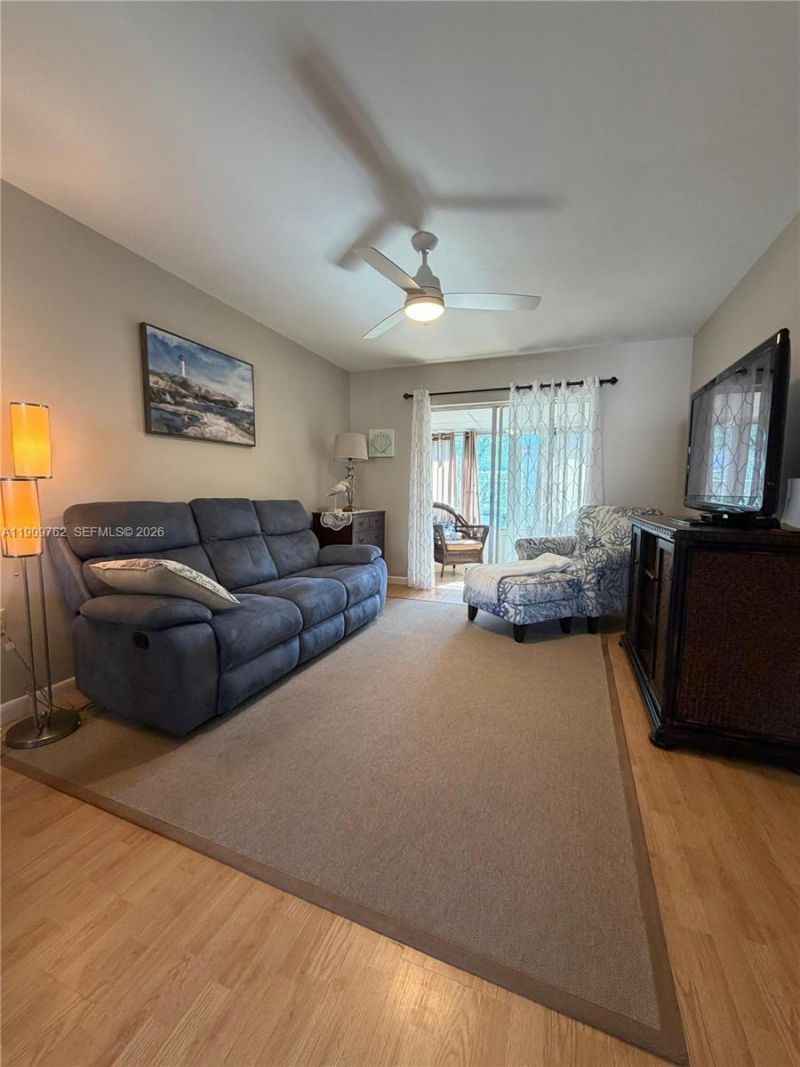 1832 Sunny Drive, Unit D-32, Bradenton, FL 34207 Photo