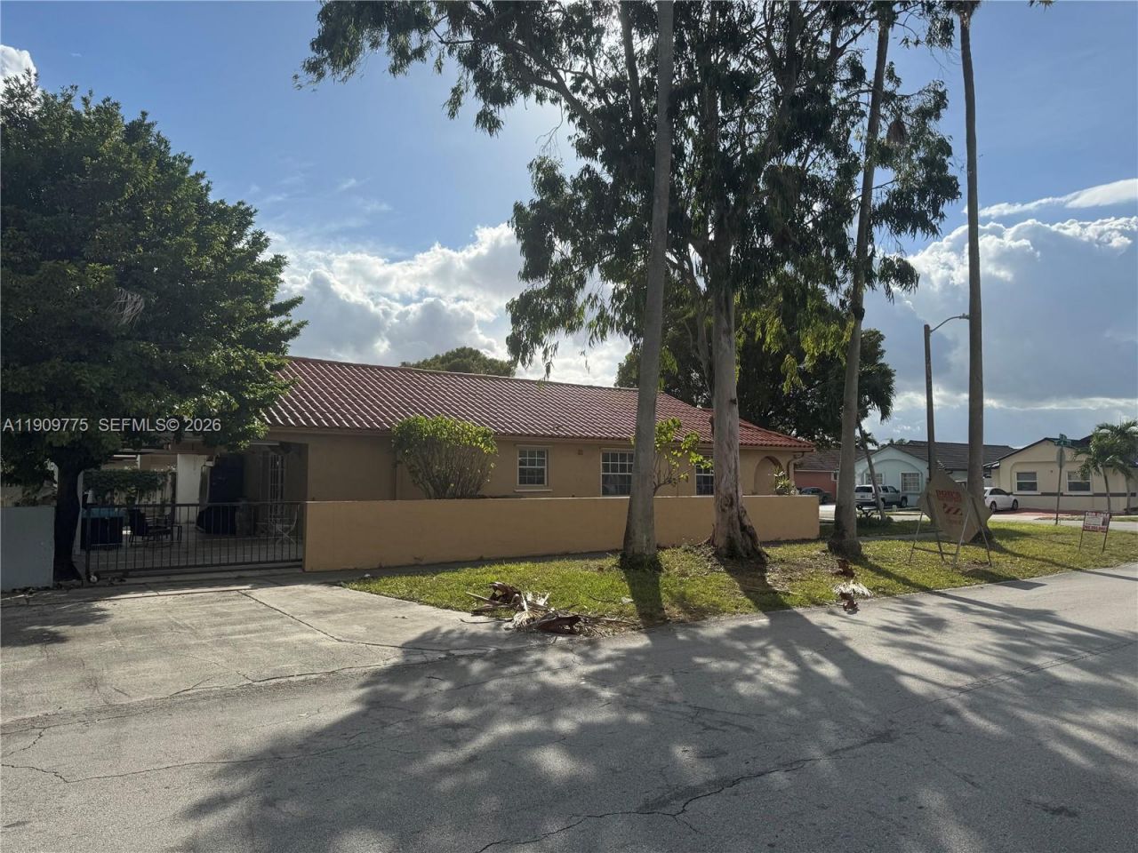 7599 W 4th Ct, Hialeah, FL 33014 Photo