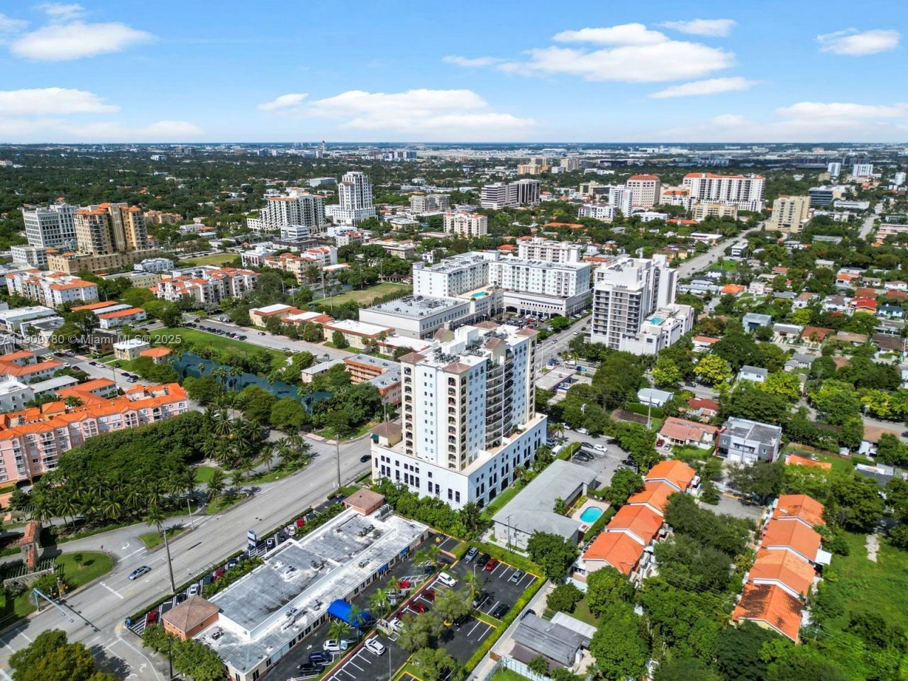 1627 SW 37th Ave, Unit 1103, Miami, FL 33145 Photo