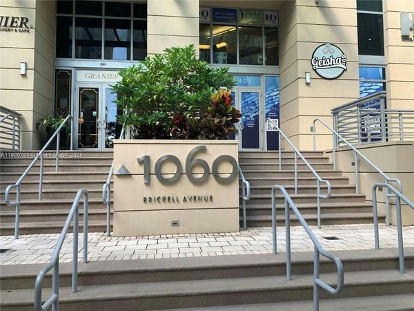 1060 Brickell Ave, Unit 1701, Miami, FL 33131