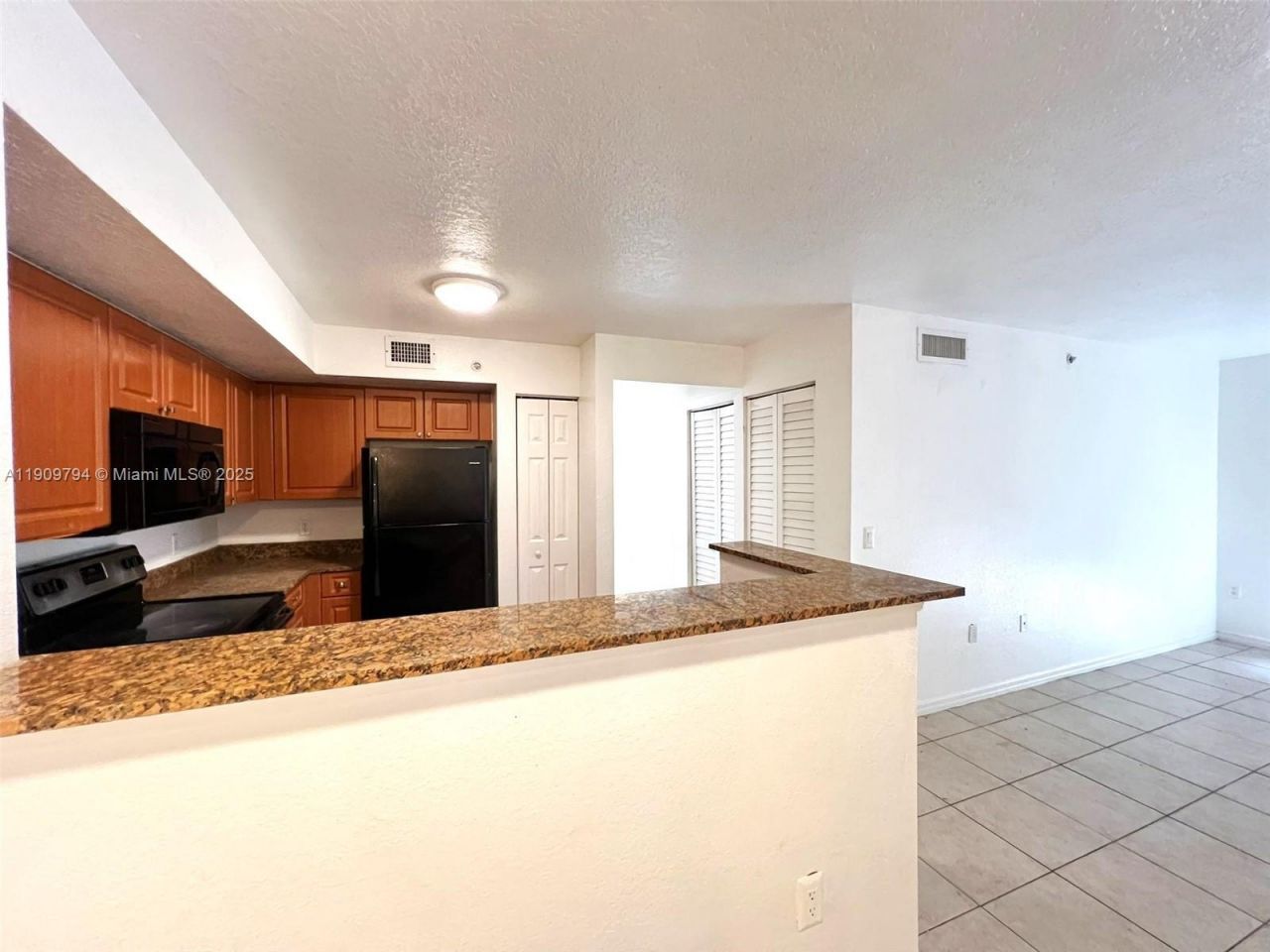 13820 NE 3rd Ct, Unit 109, North Miami, FL 33161 Photo