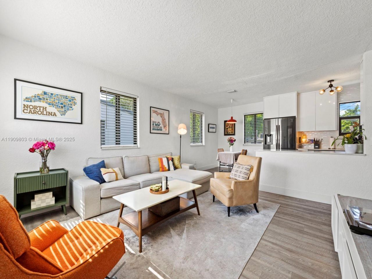 951 NE 155th Ter, North Miami Beach, FL 33162 Photo