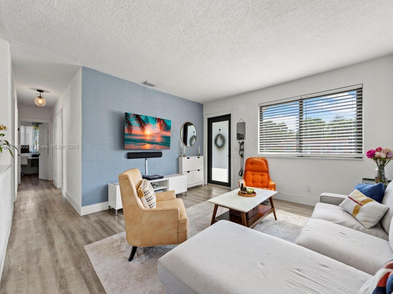 951 NE 155th Ter, North Miami Beach, FL 33162 Photo