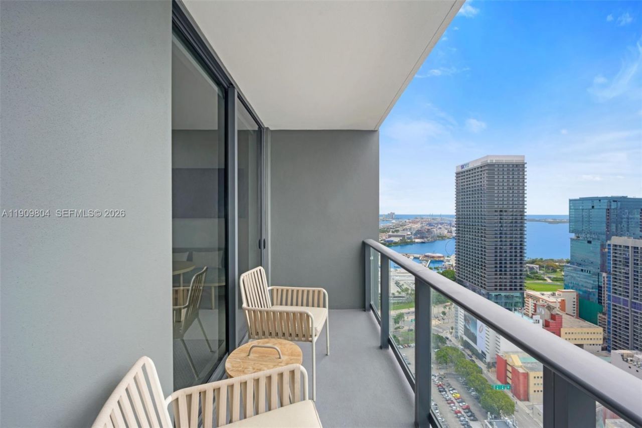 159 NE 6th St, Unit 3706, Miami, FL 33132 Photo