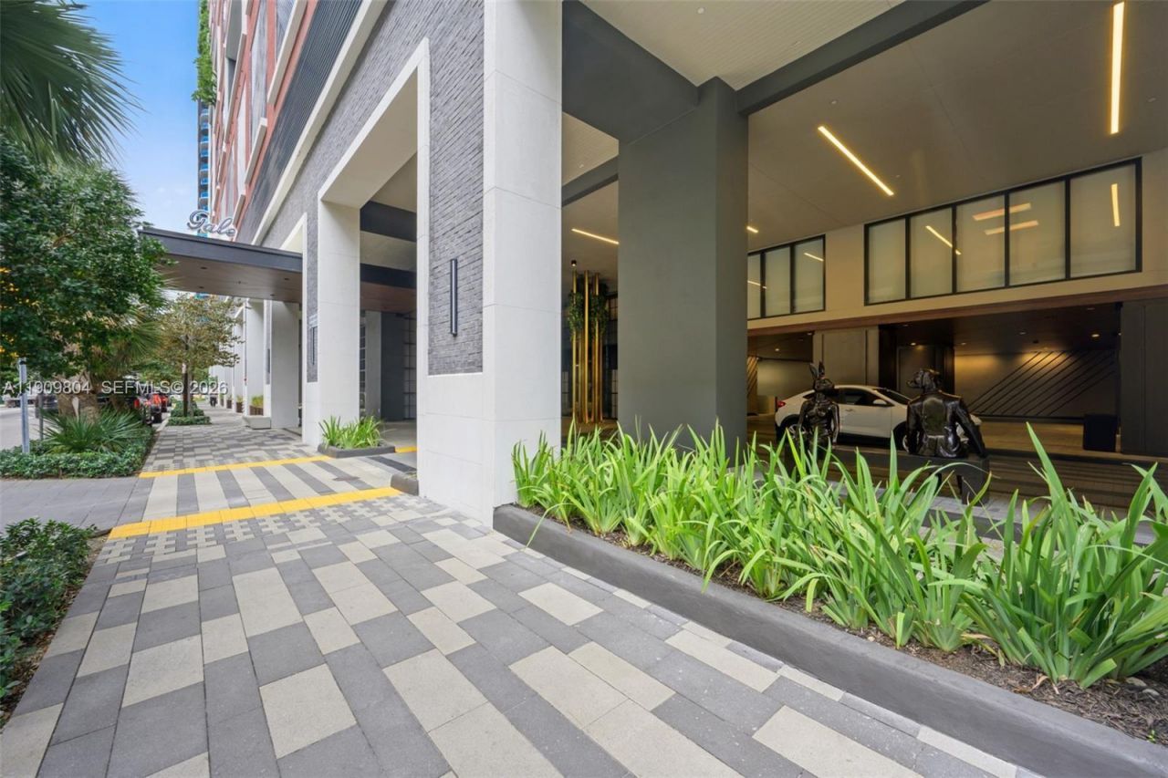 159 NE 6th St, Unit 3706, Miami, FL 33132 Photo