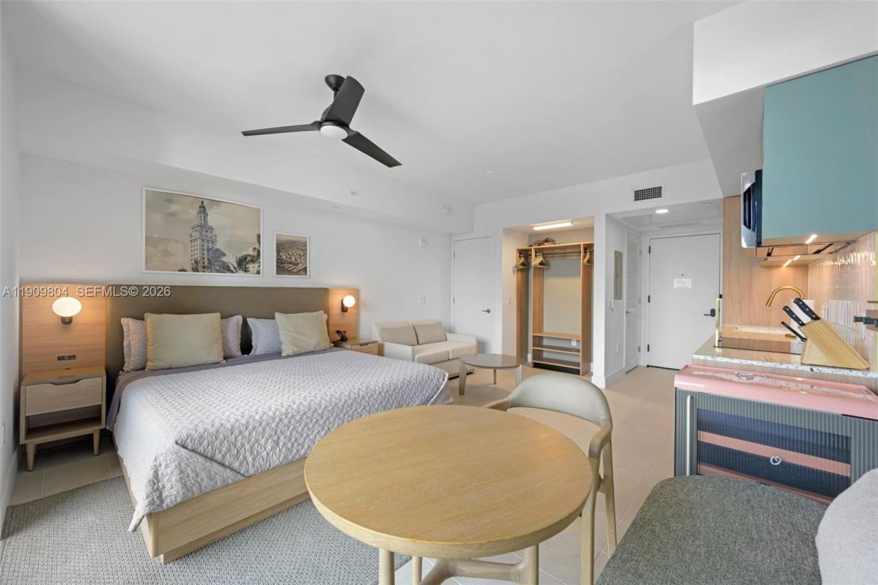 159 NE 6th St, Unit 3706, Miami, FL 33132 Photo