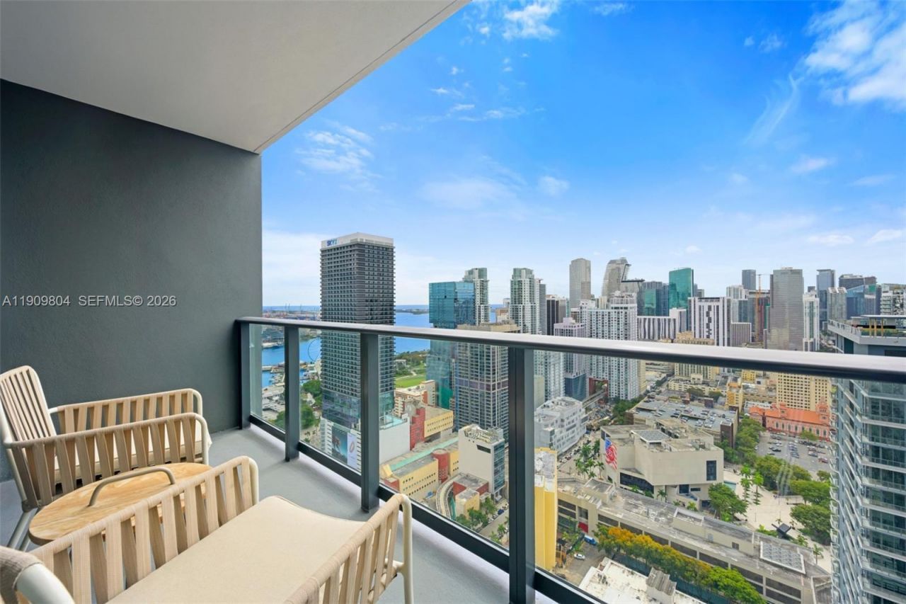 159 NE 6th St, Unit 3706, Miami, FL 33132 Photo