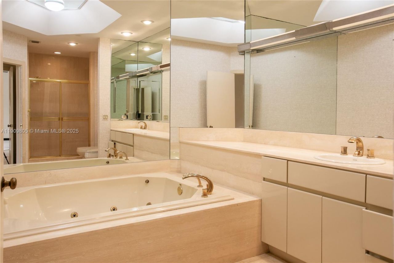 3000 Island Blvd, Unit WSTE1, Aventura, FL 33160 Photo