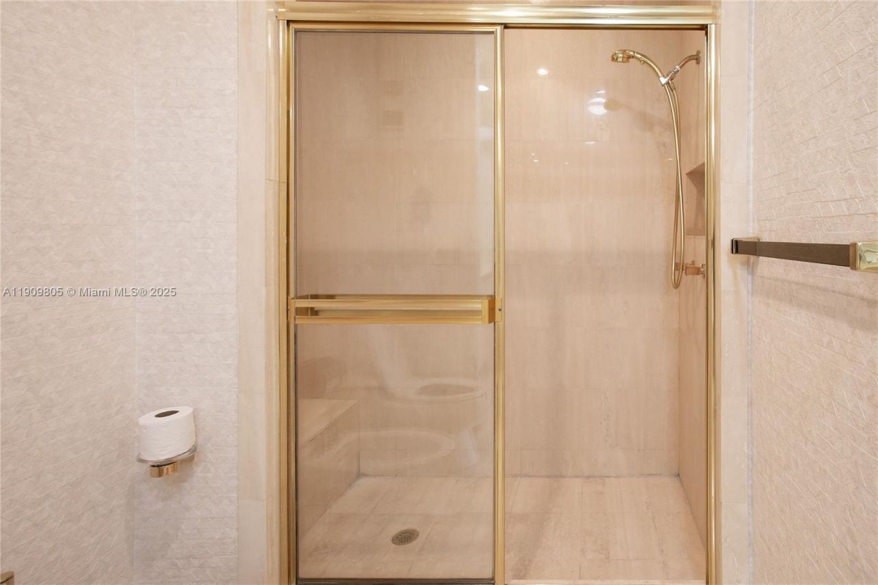 3000 Island Blvd, Unit WSTE1, Aventura, FL 33160 Photo