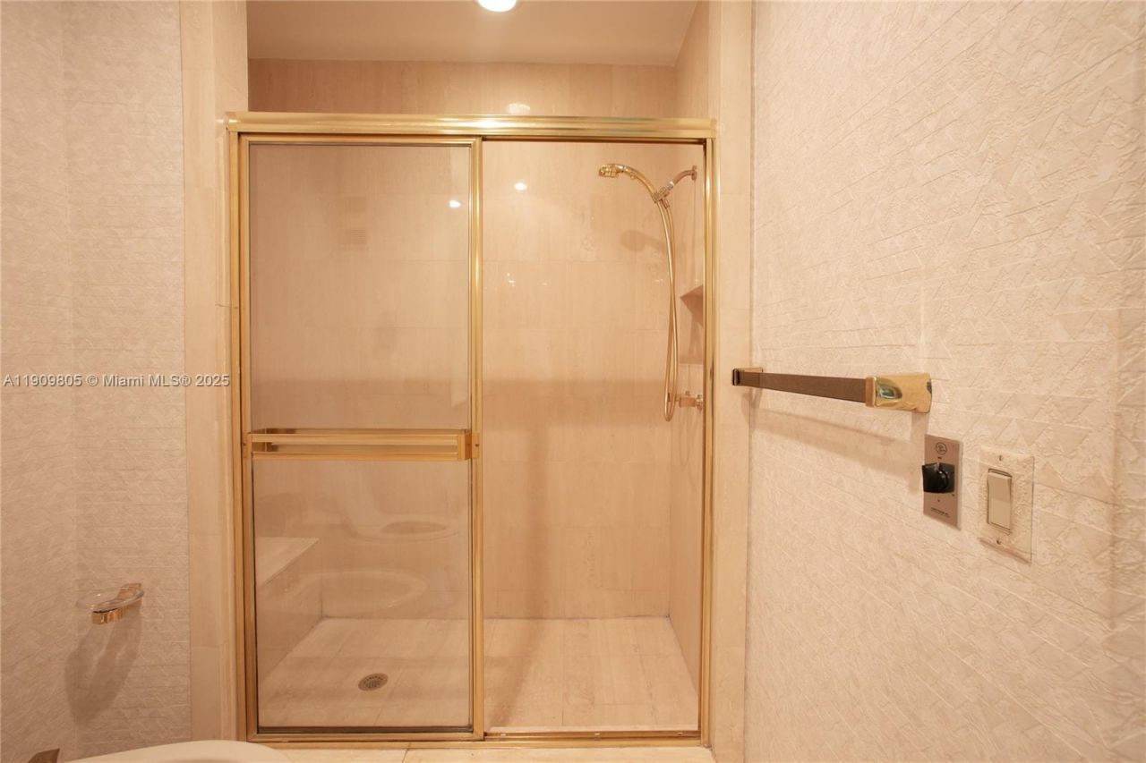 3000 Island Blvd, Unit WSTE1, Aventura, FL 33160 Photo