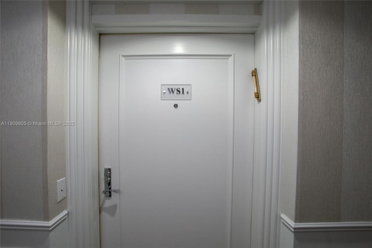 3000 Island Blvd, Unit WSTE1, Aventura, FL 33160 Photo