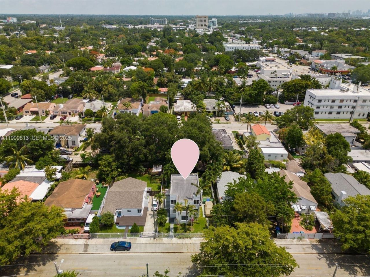 555 NE 70th St, Miami, FL 33138 Photo