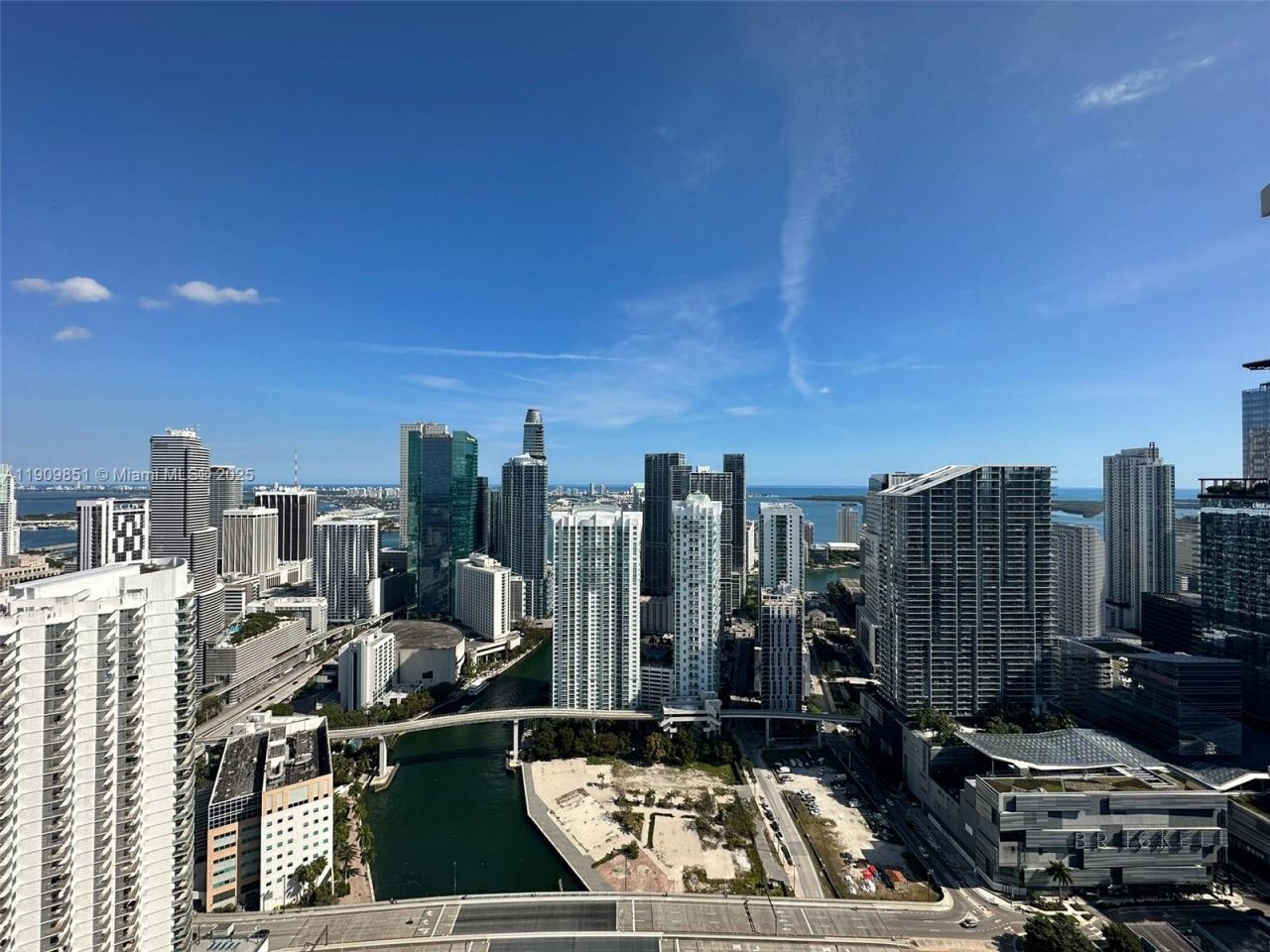 92 SW 3rd St, Unit PH5213, Miami, FL 33130 Photo