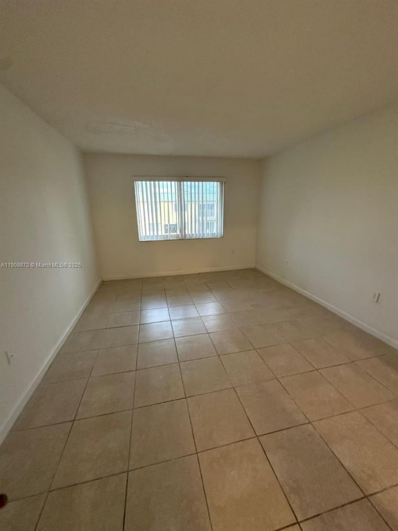 505 NW 177th St, Unit 235, Miami Gardens, FL 33169 Photo