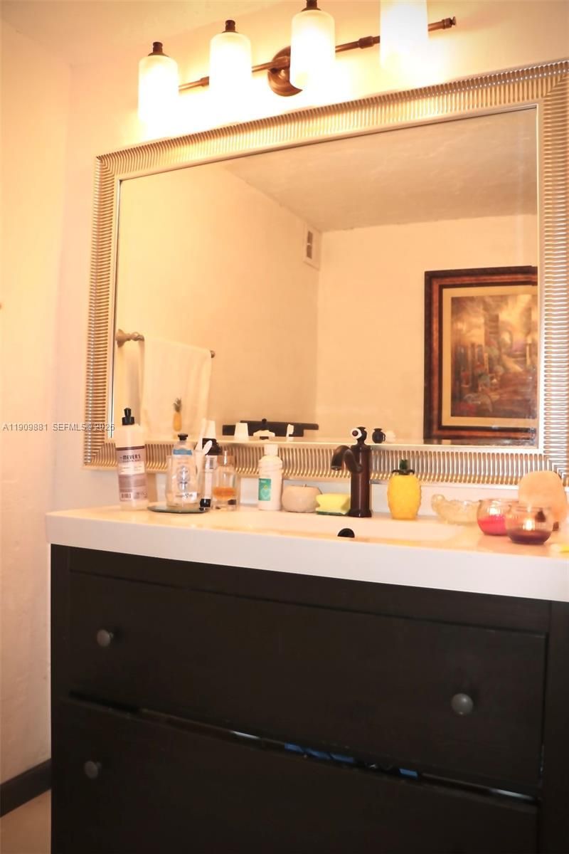 500 Three Islands Blvd, Unit 920, Hallandale Beach, FL 33009 Photo