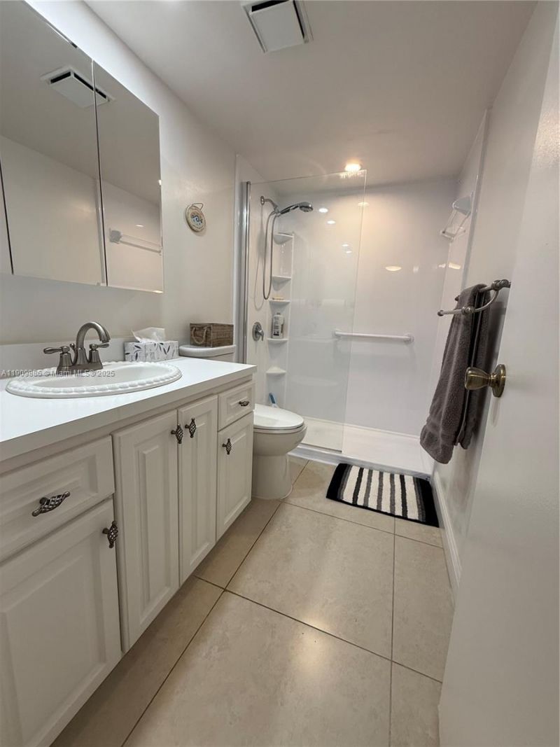 9741 Sunrise Lakes Blvd, Unit 107, Sunrise, FL 33322 Photo