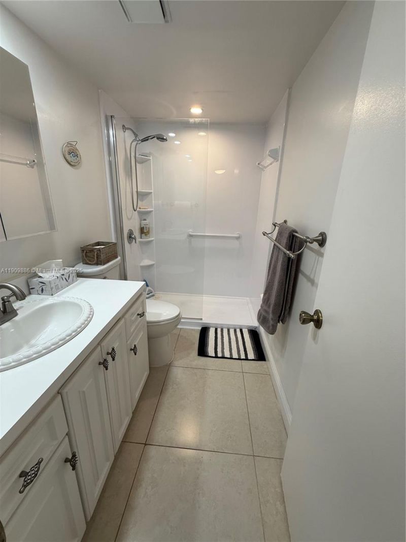 9741 Sunrise Lakes Blvd, Unit 107, Sunrise, FL 33322 Photo