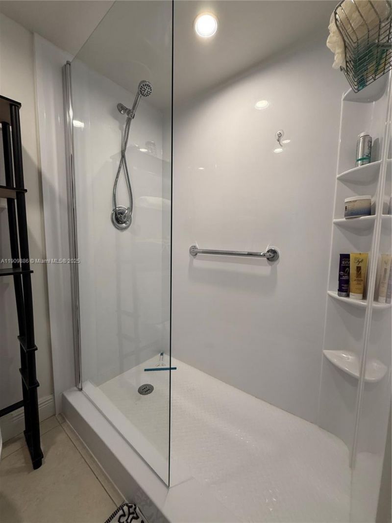 9741 Sunrise Lakes Blvd, Unit 107, Sunrise, FL 33322 Photo