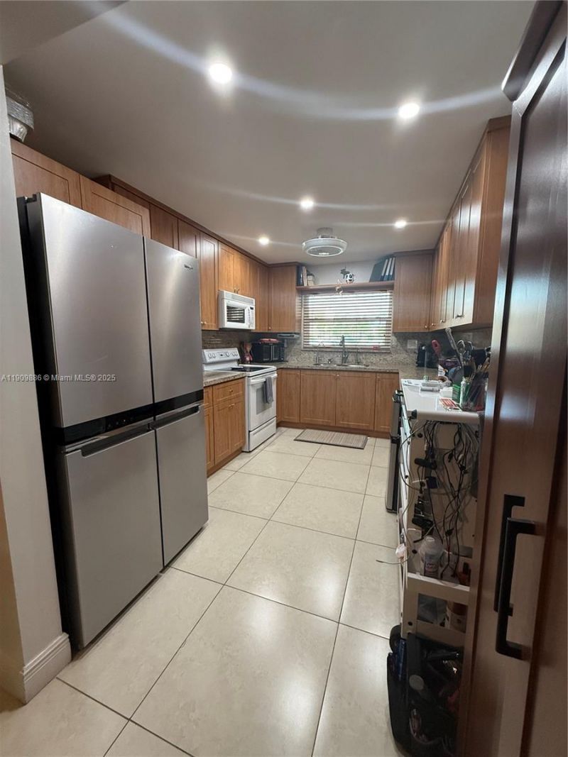 9741 Sunrise Lakes Blvd, Unit 107, Sunrise, FL 33322 Photo