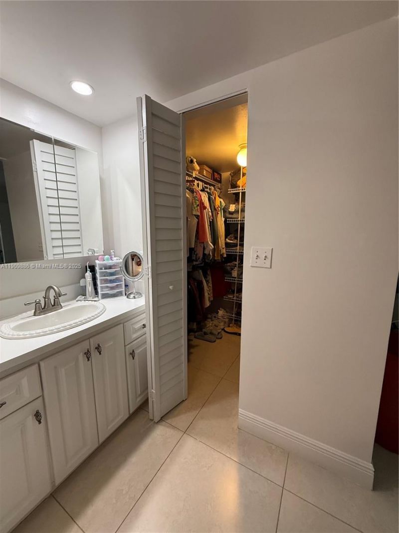 9741 Sunrise Lakes Blvd, Unit 107, Sunrise, FL 33322 Photo
