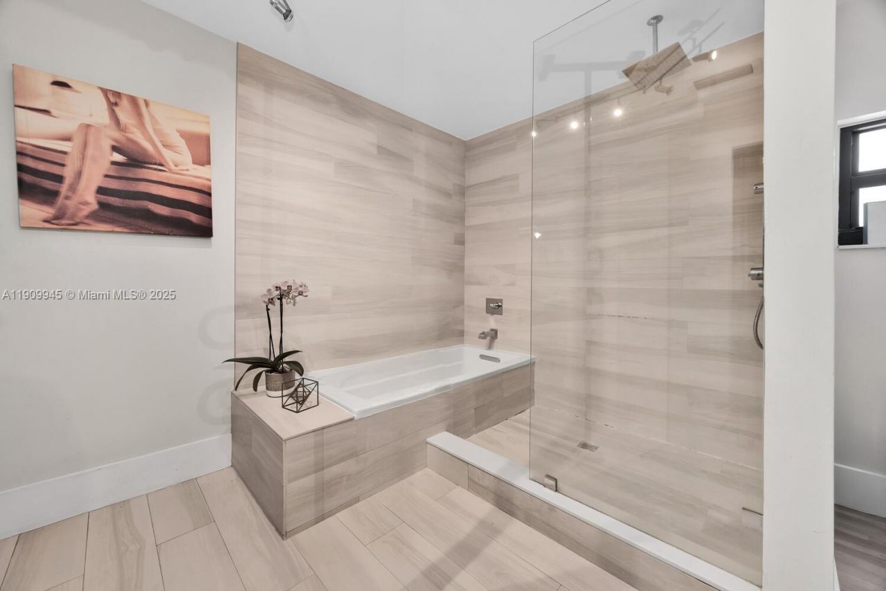 1009 Genoa St, Coral Gables, FL 33134 Photo