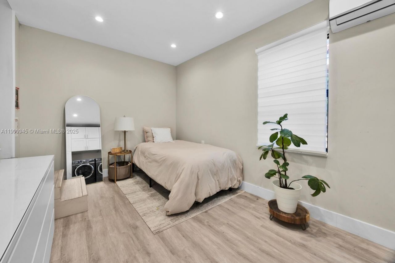 1009 Genoa St, Coral Gables, FL 33134 Photo