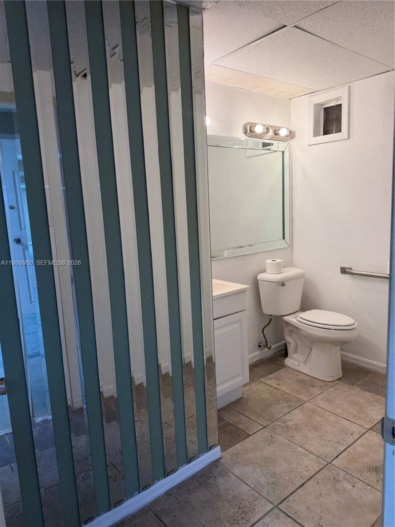 1001 W Midway Rd, Fort Pierce, FL 34982 Photo