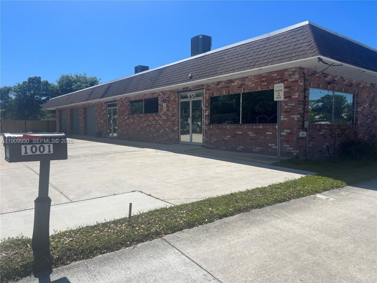 1001 W Midway Rd, Fort Pierce, FL 34982 Photo